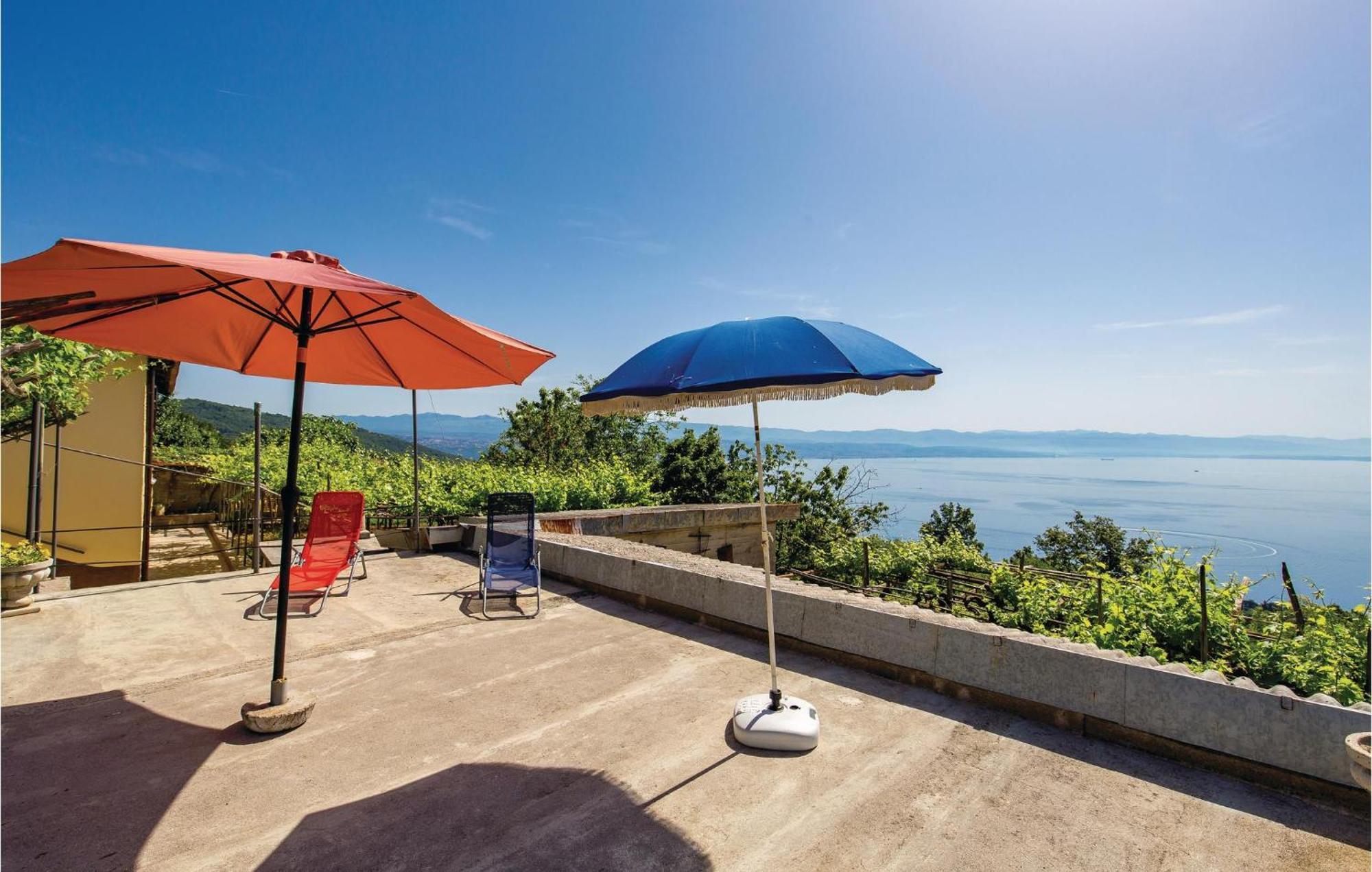 Beautiful Home In Lovran With House Sea View Екстериор снимка